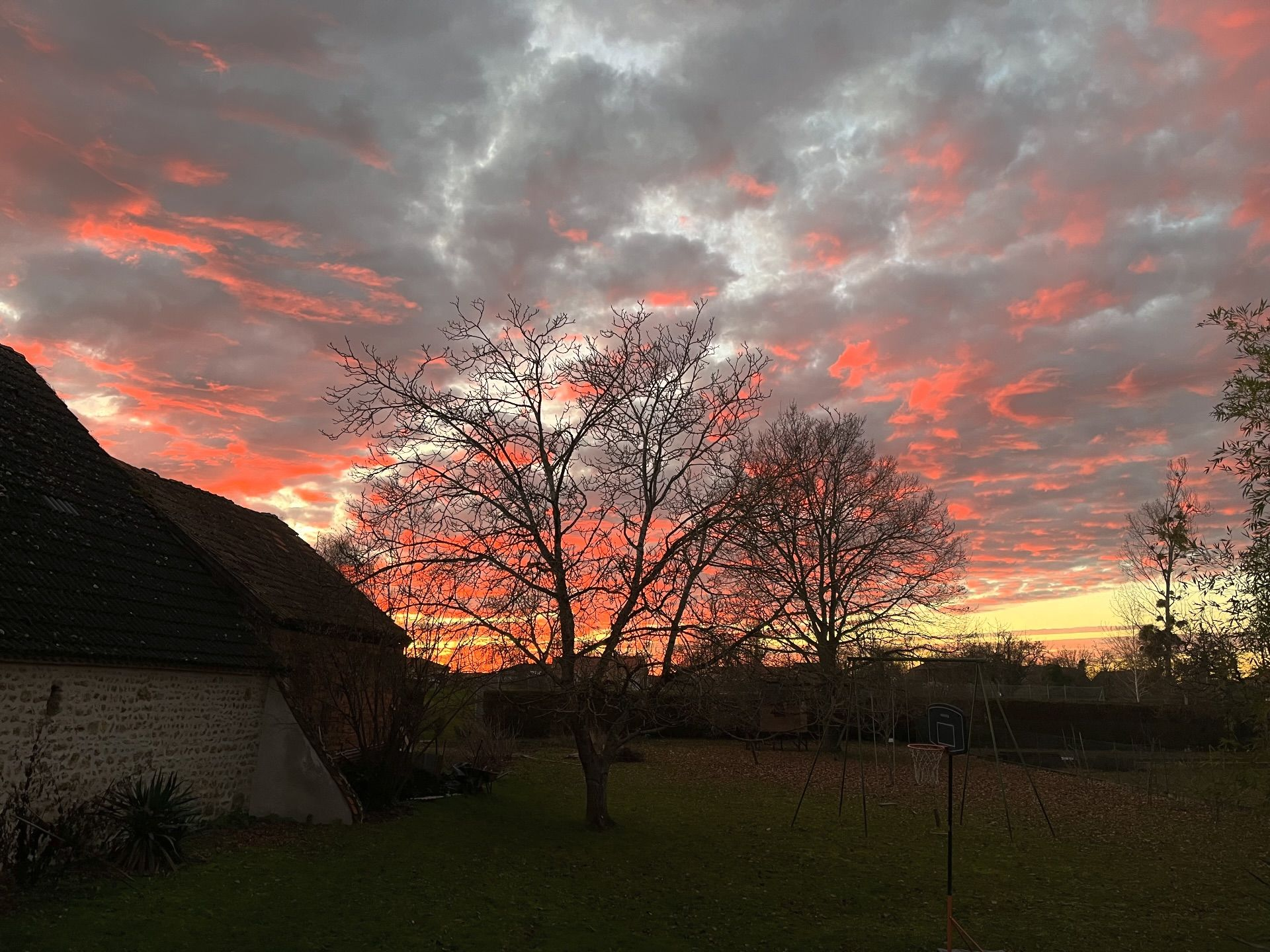 Example image, red sky in the country side